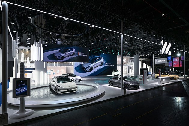 2024成都车展：全新智己LS6预售 权益价22.99万起