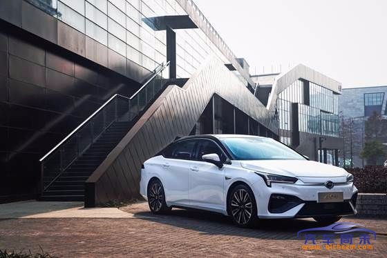 广汽新能源纯电动Aion S 东莞首批车主提车